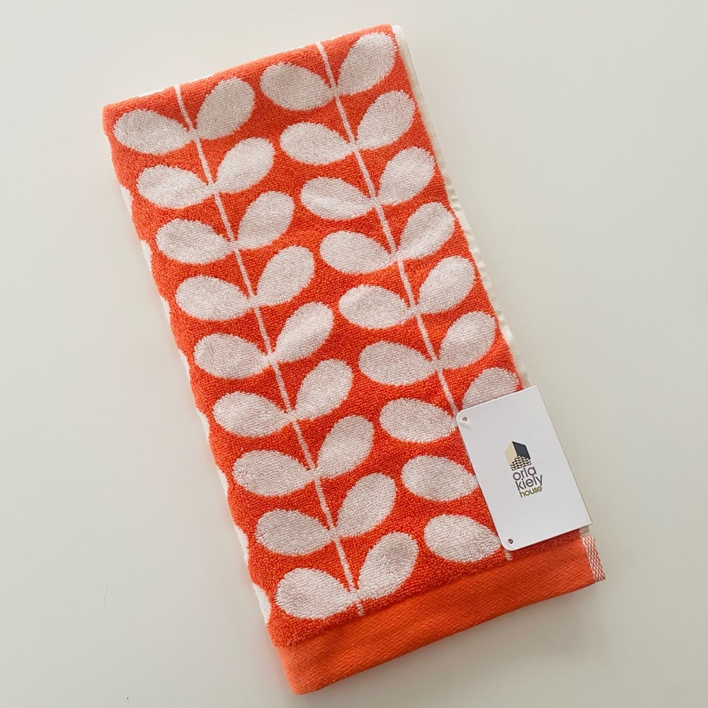 NWT Orla Kiely Clementine Stem Jacquard Hand Towel